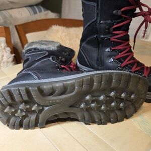 Santana Canada Black and Red Winter Boots